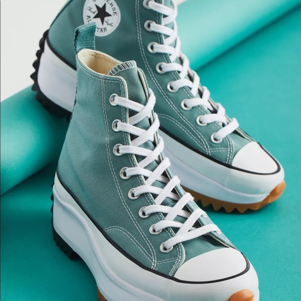 Brand new Converse Run Star Hike Hi Platform Sneakers Green Blue. *NEW IN BOX*